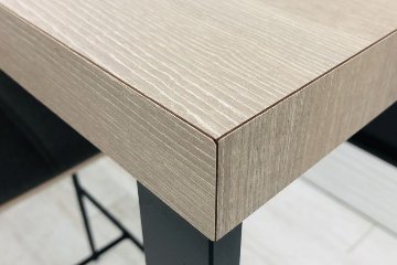 【3点セット】 オカムラ アルトピアッツァ スイープチェア ハイテーブル ハイチェア 中古オフィス家具 1800/450/1000の画像