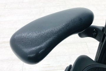 アーロンチェア 中古 Bサイズ ライト ハーマンミラー ポスチャーフィット Aeron Chairs Herman Miller 中古オフィス家具 肘ダイヤルの画像