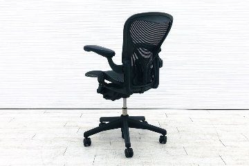アーロンチェア 中古 Bサイズ ライト ハーマンミラー ポスチャーフィット Aeron Chairs Herman Miller 中古オフィス家具 肘ダイヤルの画像