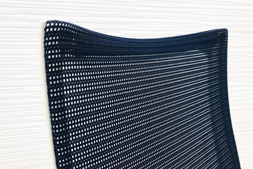 バロンチェア 中古 オカムラ Baron 可動肘 ハイバック シルバーフレーム 中古オフィス家具 座クッション ダークブルーの画像