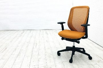 オカムラ シルフィーチェア 中古 ハイバック 可動肘 OKAMURA Sylphy 中古オフィス家具 オレンジの画像