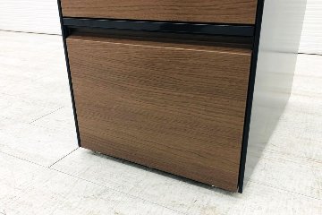 オカムラ プロステージクレスト 3段ワゴン 中古  PROSTAGE CREST ワゴン3段 中古オフィス家具 390/579/640 シリンダー錠の画像