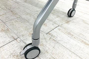 コクヨ ミーティングテーブル 中古 会議机 折りたたみテーブル 中古オフィス家具 ネスティングテーブル 1800/600/720の画像