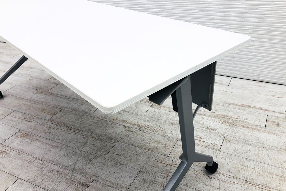コクヨ リーフライン ミーティングテーブル 中古 会議机 折りたたみテーブル 中古オフィス家具 スタックテーブル 1800/600/720の画像