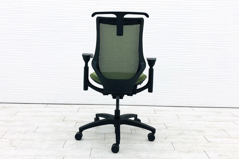 イトーキ エフチェア 2019年製 中古オフィスチェア クッション 可動肘 事務椅子 ITOKI 中古オフィス家具 KG-170JBH-T1Q2 アイビーグリーンの画像