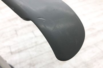 【4脚セット】 ケイパーチェア 中古 ハーマンミラー Caper 肘付き スタッキングチェア ミーティングチェア 中古オフィス家具の画像