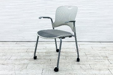 【4脚セット】 ケイパーチェア 中古 ハーマンミラー Caper 肘付き スタッキングチェア ミーティングチェア 中古オフィス家具の画像