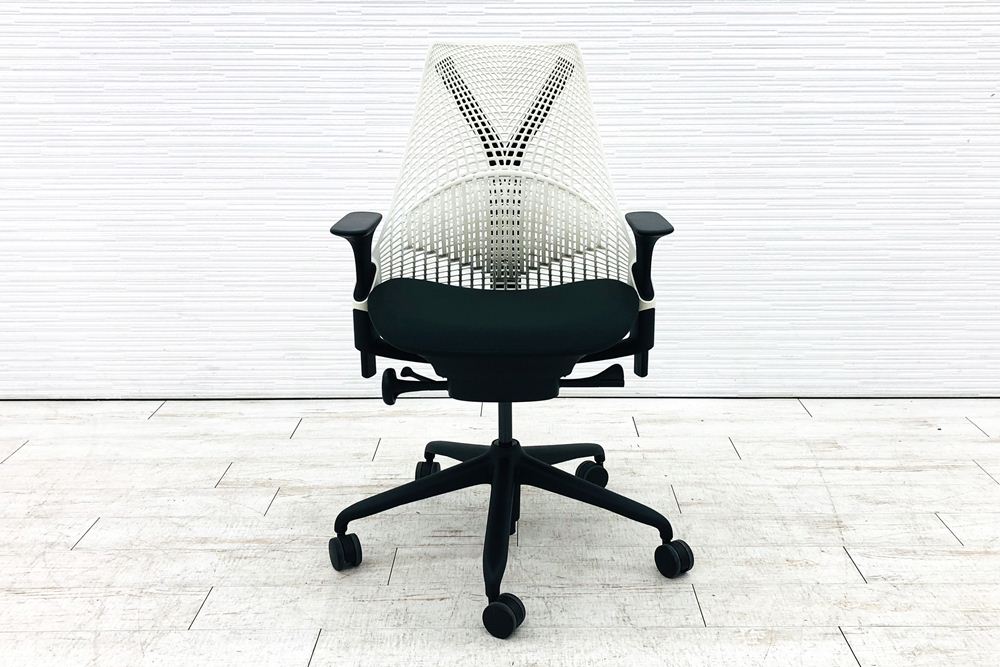 ハーマンミラー セイルチェア 中古 【前傾チルト無】 SAYL Chairs デザインチェア 中古オフィス家具 可動肘 ホワイト/ダークグリーンの画像