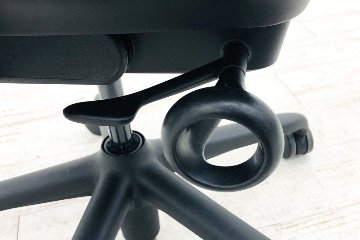 ハーマンミラー セイルチェア 中古 【前傾チルト無】 SAYL Chairs デザインチェア 中古オフィス家具 可動肘 ホワイト/ダークグリーンの画像