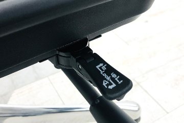 【未使用品】 自社保証有 エルゴヒューマンプロ2 中古 ヘッドレスト付き ergohuman PRO2 HIGH Type 中古オフィス家具 BKフレーム ブラックの画像