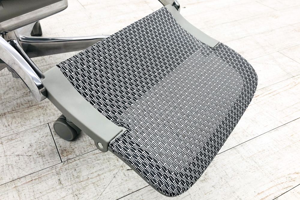 【未使用品】 自社保証有 エルゴヒューマンプロ2 オットマン 中古 ヘッドレスト付き ergohuman PRO2 Ottoman 中古オフィス家具 GYフレーム ホワイトメッシュの画像