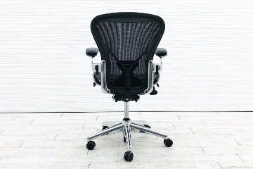 アーロンチェア タキシードメッシュ 中古 Bサイズ フル装備 ハーマンミラー Herman Miller 中古オフィス家具 肘レバー アルミ脚の画像