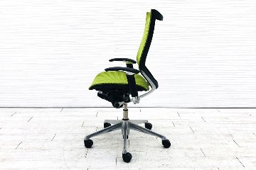 バロンチェア 中古 オカムラ Baron 可動肘 ハイバック ポリッシュフレーム 中古オフィス家具 メッシュ ライムグリーンの画像