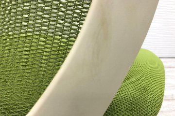オカムラ シルフィーチェア 中古 ハイバック 肘無 Sylphy メッシュ 中古オフィス家具 ライムグリーンの画像