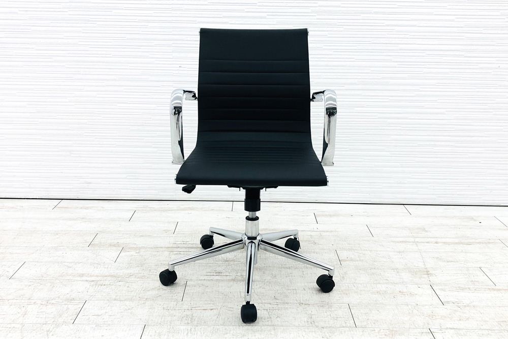 【リプロダクトチェア】 アルミナムチェア 複製品 中古 レザータイプ 中古オフィス家具 ミーティングチェアの画像