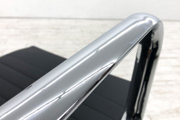 【リプロダクトチェア】 アルミナムチェア 複製品 中古 レザータイプ 中古オフィス家具 ミーティングチェアの画像