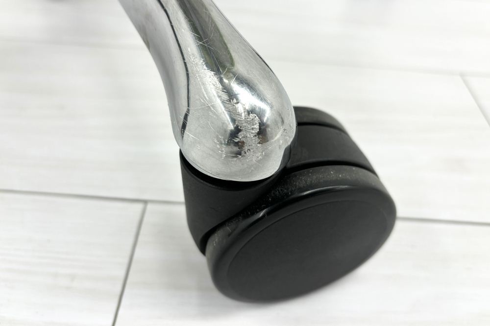 サブリナチェア 中古 オカムラ Sabrina 2018年製 ハイバック 肘無 背メッシュ 中古オフィス家具 ライムグリーンの画像