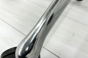 サブリナチェア 中古 オカムラ Sabrina 2018年製 ハイバック 肘無 背メッシュ 中古オフィス家具 ライムグリーンの画像