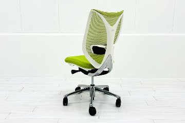 サブリナチェア 中古 オカムラ Sabrina 2018年製 ハイバック 肘無 背メッシュ 中古オフィス家具 C834BY-FSY5 ライムグリーンの画像