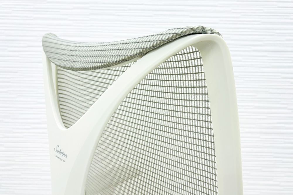 オカムラ サブリナチェア 中古 2014年製 ハイバック 可動肘 中古オフィス家具 アジャストアーム OKAMURA Sabrina ライトグレーの画像