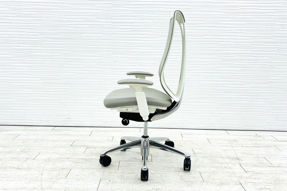 オカムラ サブリナチェア 中古 2014年製 ハイバック 可動肘 中古オフィス家具 アジャストアーム OKAMURA Sabrina ライトグレーの画像