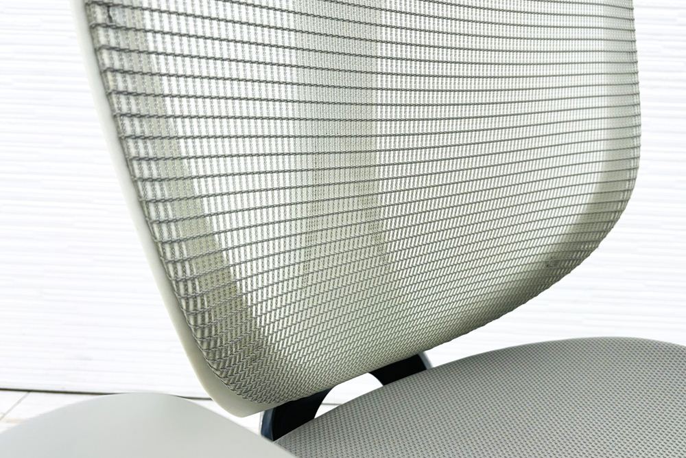 オカムラ サブリナチェア 中古 2014年製 ハイバック 可動肘 中古オフィス家具 アジャストアーム OKAMURA Sabrina ライトグレーの画像