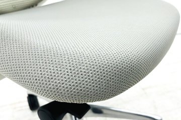 オカムラ サブリナチェア 中古 2014年製 ハイバック 可動肘 中古オフィス家具 アジャストアーム OKAMURA Sabrina ライトグレーの画像