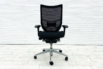 バロンチェア 中古 オカムラ ハイバック ブラック 可動肘 シルバーフレーム Baron 中古オフィス家具 メッシュの画像