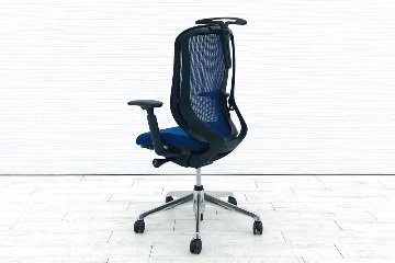 オカムラ シルフィーチェア 中古 2020年製 ハイバックメッシュ 可動肘 OKAMURA Sylphy 中古オフィス家具 ミディアムブルーの画像