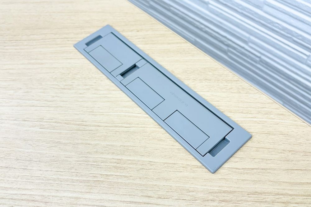 オカムラ スイフト 電動昇降デスク 中古 L型デスク 1550×1550 L字デスク Ｌ字机 昇降机 中古オフィス家具 上下昇降机の画像