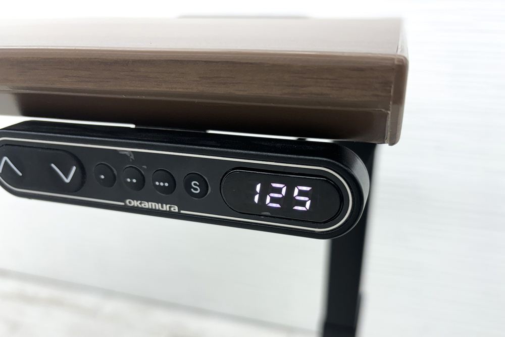 オカムラ スイフト 幅1750 電動昇降デスク 中古デスク 中古机 中古オフィス家具 デスク 1750/675/650～1250の画像