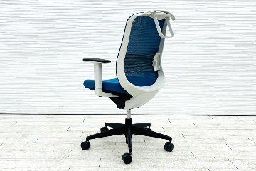 コクヨ シロッコチェア 中古 2017年製 Scirocco(シロッコ)シリーズ 可動肘 KOKUYO 中古オフィス家具 ターコイズブルーの画像