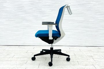 コクヨ シロッコチェア 中古 2017年製 Scirocco(シロッコ)シリーズ 可動肘 KOKUYO 中古オフィス家具 ターコイズブルーの画像