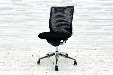 オカムラ コーラルチェア ミドルバック 中古 クッション 肘無 中古オフィス家具 ブラックの画像