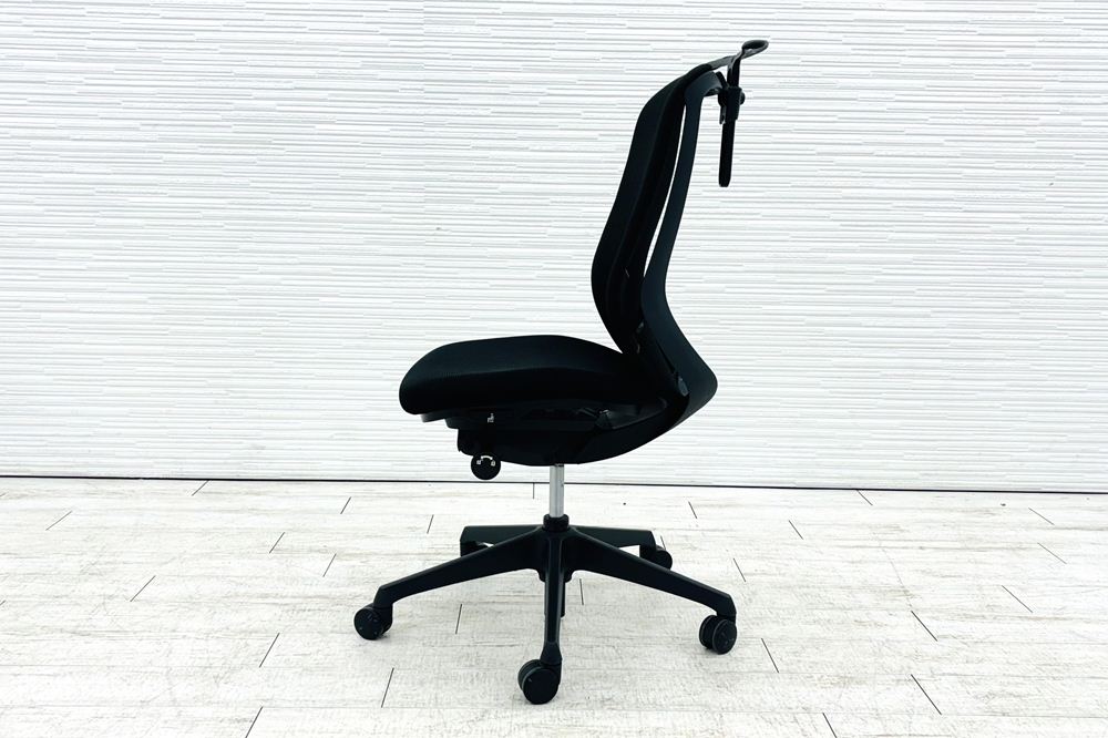 オカムラ シルフィーチェア 中古 ハイバック 肘無 OKAMURA Sylphy クッションタイプ 中古オフィス家具 ブラックの画像