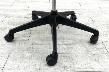 オカムラ シルフィーチェア 中古 ハイバック 肘無 OKAMURA Sylphy クッションタイプ 中古オフィス家具 ブラックの画像