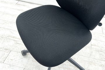 オカムラ シルフィーチェア 中古 ハイバック 肘無 OKAMURA Sylphy クッションタイプ 中古オフィス家具 ブラックの画像