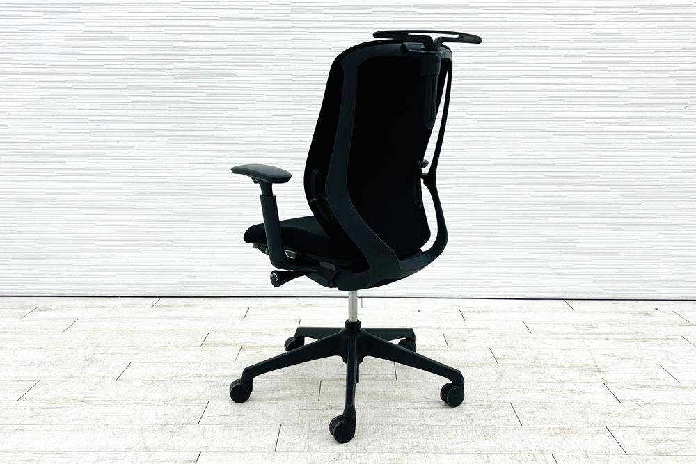 オカムラ シルフィーチェア 中古 ハイバック 可動肘 OKAMURA Sylphy 中古オフィス家具 ブラック 背クッションタイプの画像