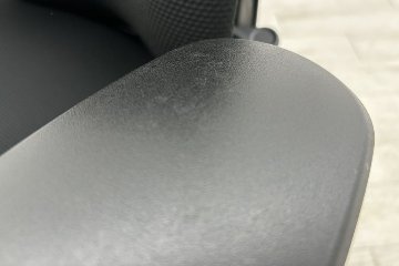 オカムラ シルフィーチェア 中古 ハイバック 可動肘 OKAMURA Sylphy 中古オフィス家具 ブラック 背クッションタイプの画像