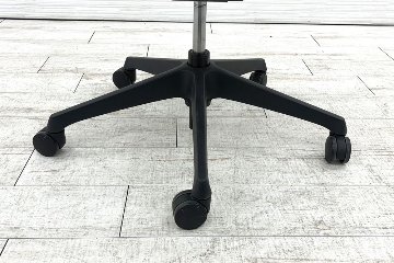 オカムラ シルフィーチェア 中古 ハイバック 可動肘 OKAMURA Sylphy 中古オフィス家具 ブラック 背クッションタイプの画像