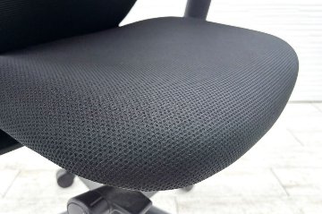 オカムラ シルフィーチェア 中古 ハイバック 可動肘 OKAMURA Sylphy 中古オフィス家具 ブラック 背クッションタイプの画像