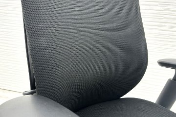 オカムラ シルフィーチェア 中古 ハイバック 可動肘 OKAMURA Sylphy 中古オフィス家具 ブラック 背クッションタイプの画像