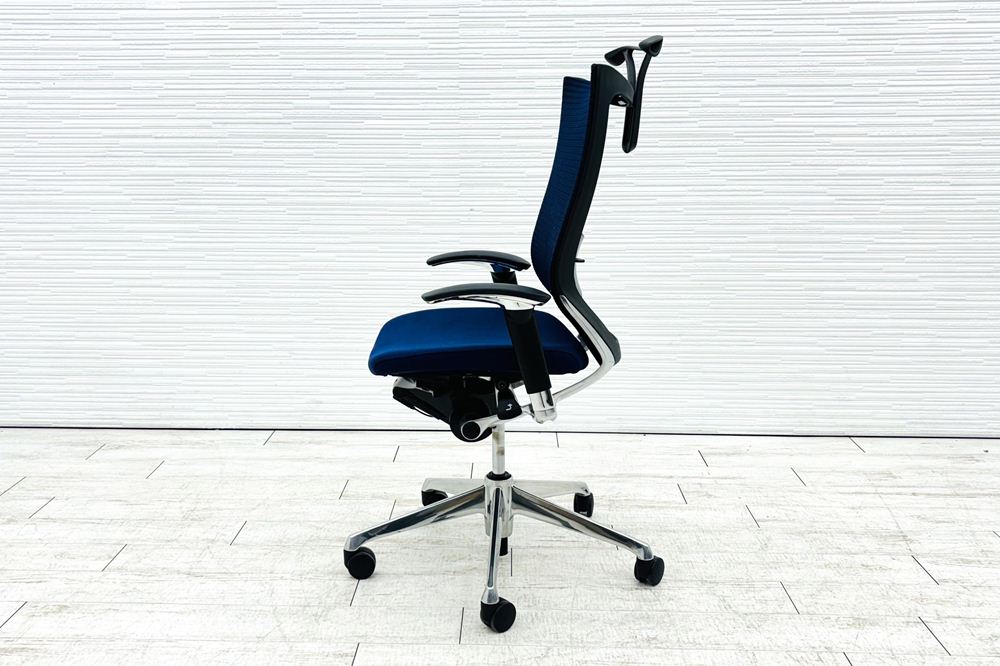 オカムラ バロンチェア 中古 2017年製 可動肘(アジャストアーム) ハイバック 座クッション 中古オフィス家具 ダークブルー OKAMURA Baronの画像