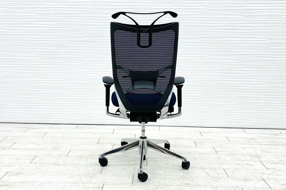 オカムラ バロンチェア 中古 2017年製 可動肘(アジャストアーム) ハイバック 座クッション 中古オフィス家具 ダークブルー OKAMURA Baronの画像