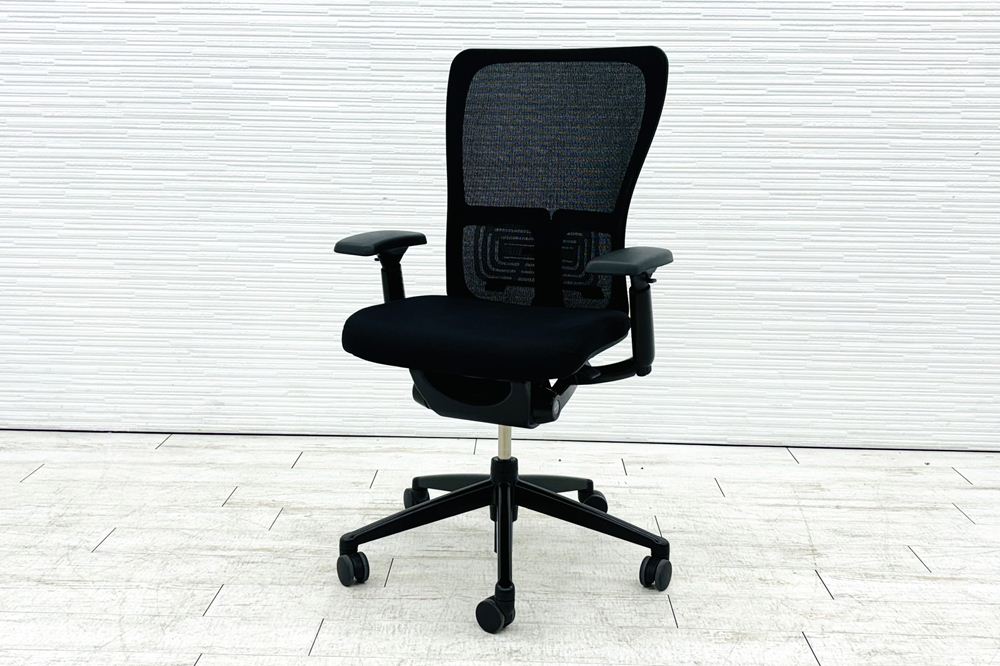 ヘイワース ゾディチェア 中古 HAWORTH ゾディ 上下可動肘 ランバーサポート 中古オフィス家具 ブラック系の画像