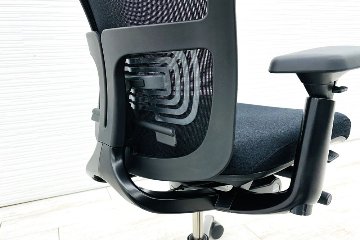 ヘイワース ゾディチェア 中古 HAWORTH ゾディ 上下可動肘 ランバーサポート 中古オフィス家具 ブラック系の画像