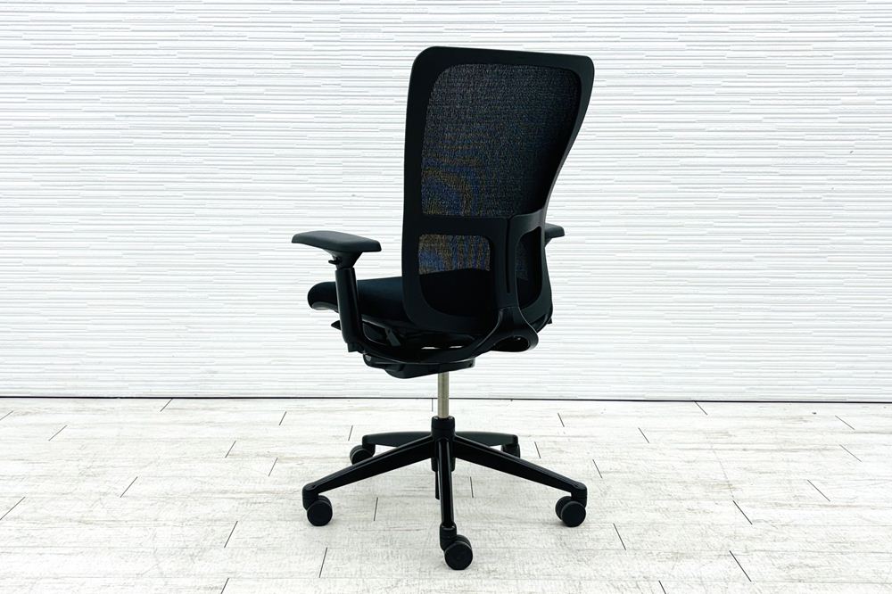 ヘイワース ゾディチェア 中古 HAWORTH ゾディ 上下可動肘 中古オフィス家具 ブラック系の画像