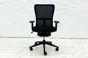 ヘイワース ゾディチェア 中古 HAWORTH ゾディ 上下可動肘 中古オフィス家具 ブラック系の画像