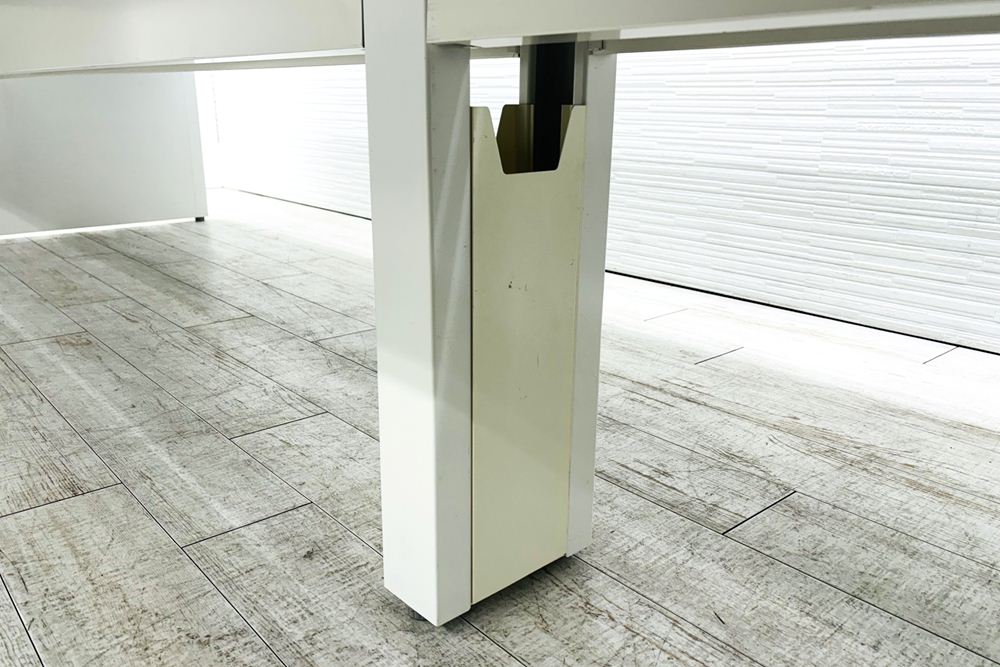 オカムラ フリーウェイ フリーアドレス 中古 幅4800mm 【両面2連4枚セット】 2400天板 中古オフィス家具 ホワイト 4800/1400/720の画像