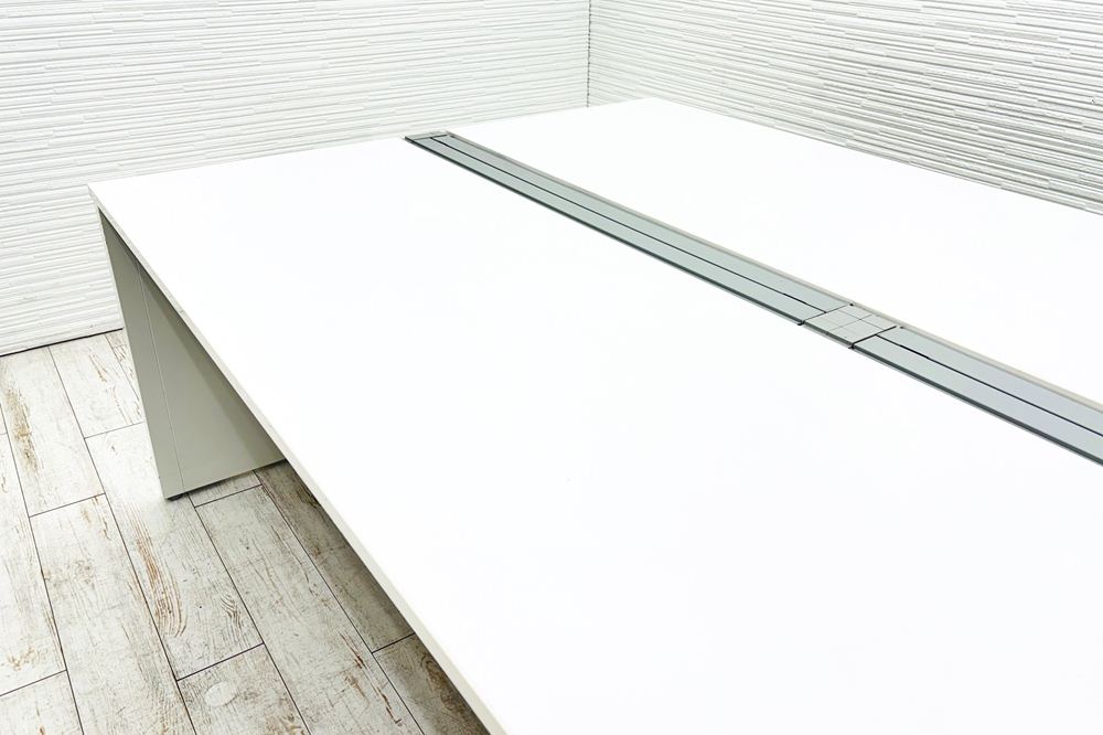 オカムラ フリーウェイ フリーアドレス 中古 幅4800mm 【両面2連4枚セット】 2400天板 中古オフィス家具 ホワイト 4800/1400/720の画像